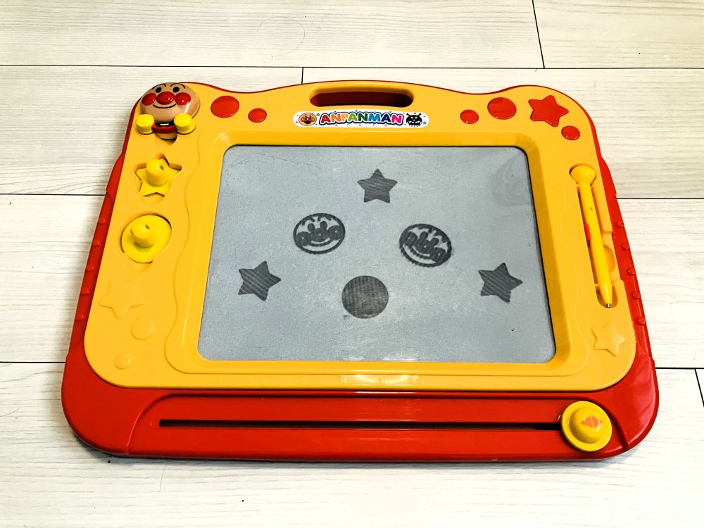 アンパンマンのお絵描きボード